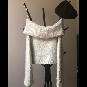 🦋 2x30 Urban Outfitters sweater